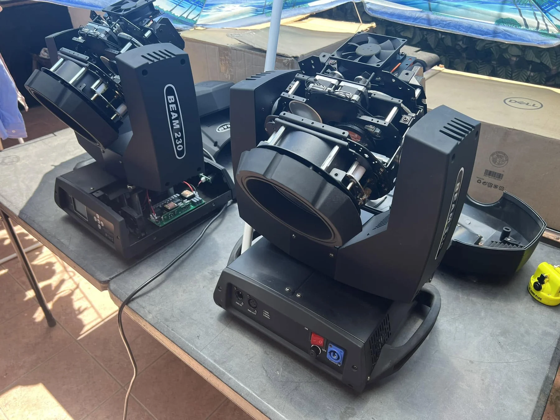 Equipamiento técnico de iluminación de R&S Producciones Chile
